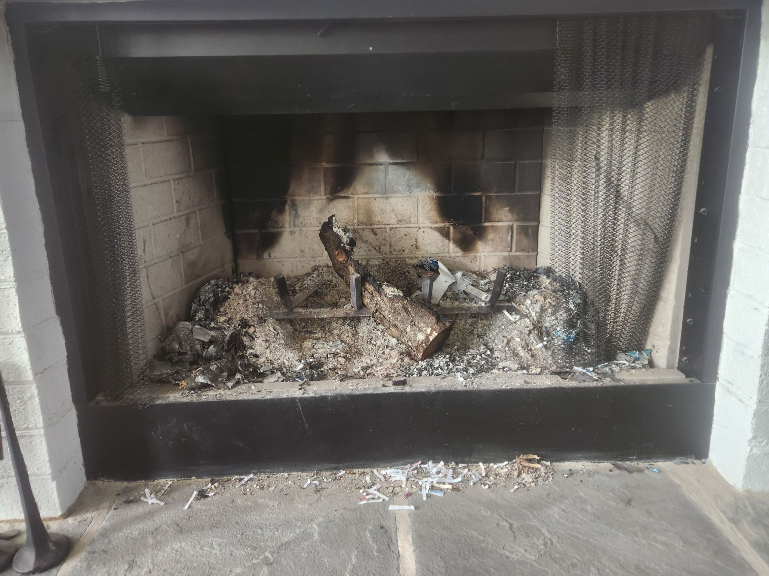 recommended to burn only hardwood not paper