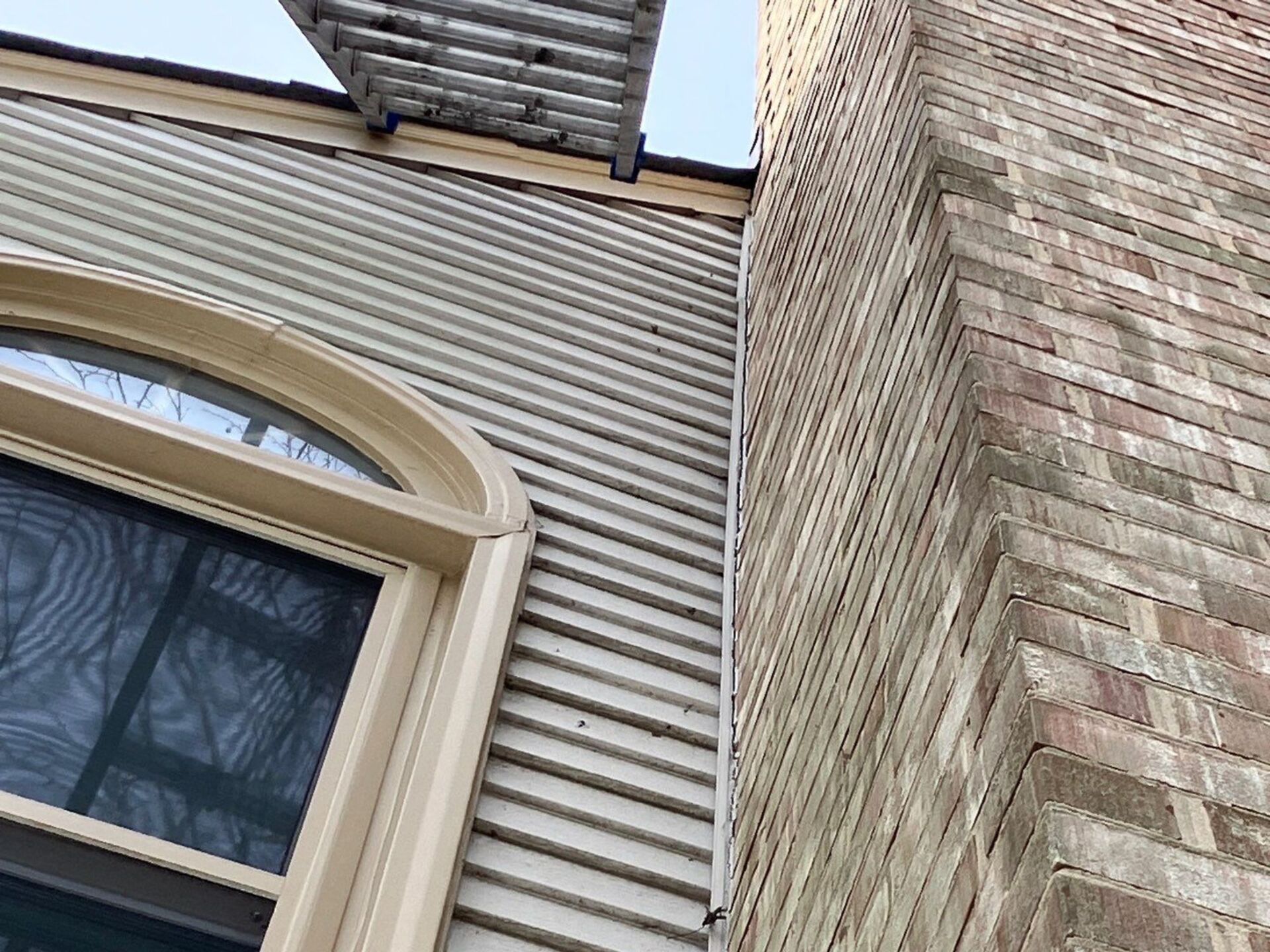 Masonry is experiencing water damage